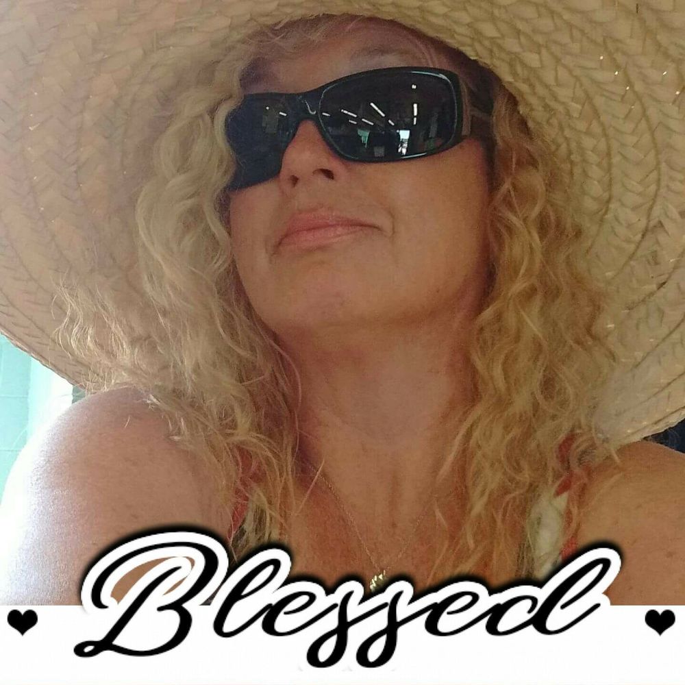 Meet your Posher, Dawne